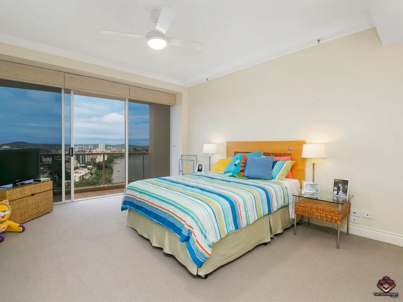 32 Macrossan Street, Brisbane City QLD 4000