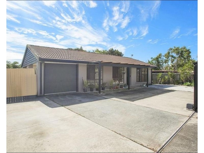 7 Alexander Drive, Highland Park QLD 4211