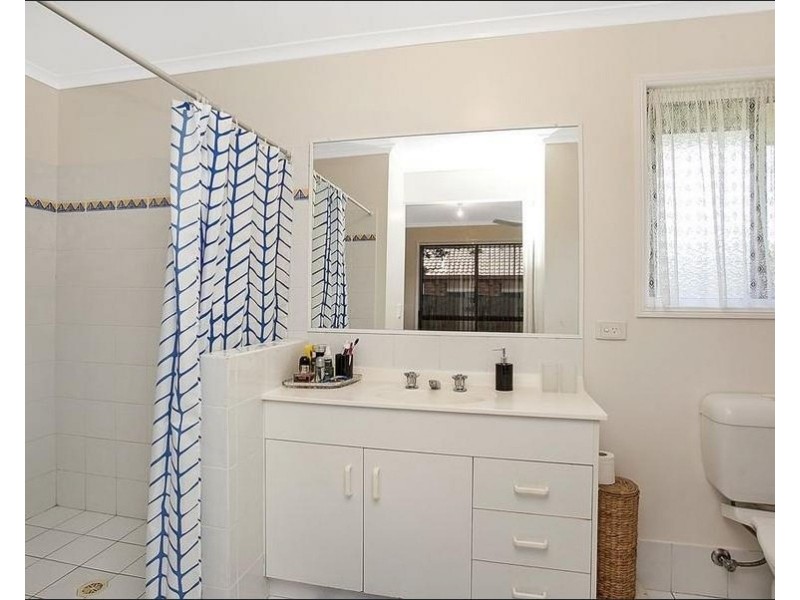 7 Alexander Drive, Highland Park QLD 4211