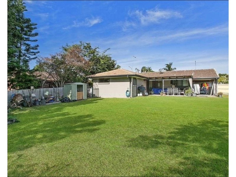 7 Alexander Drive, Highland Park QLD 4211