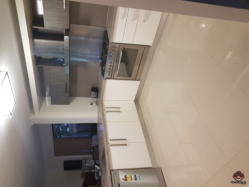 7 Alexander Drive, Highland Park QLD 4211