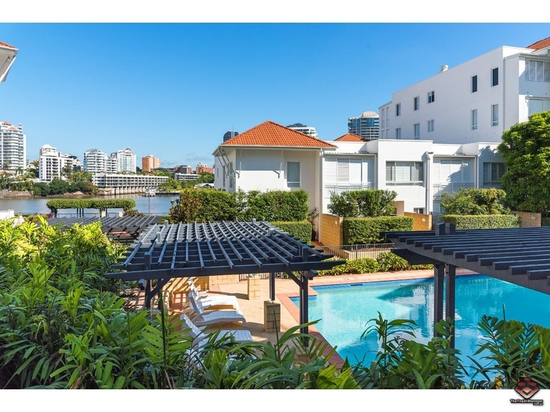 29/6 Merthyr Road, New Farm QLD 4005