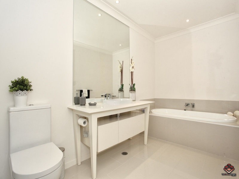 Robina QLD 4226