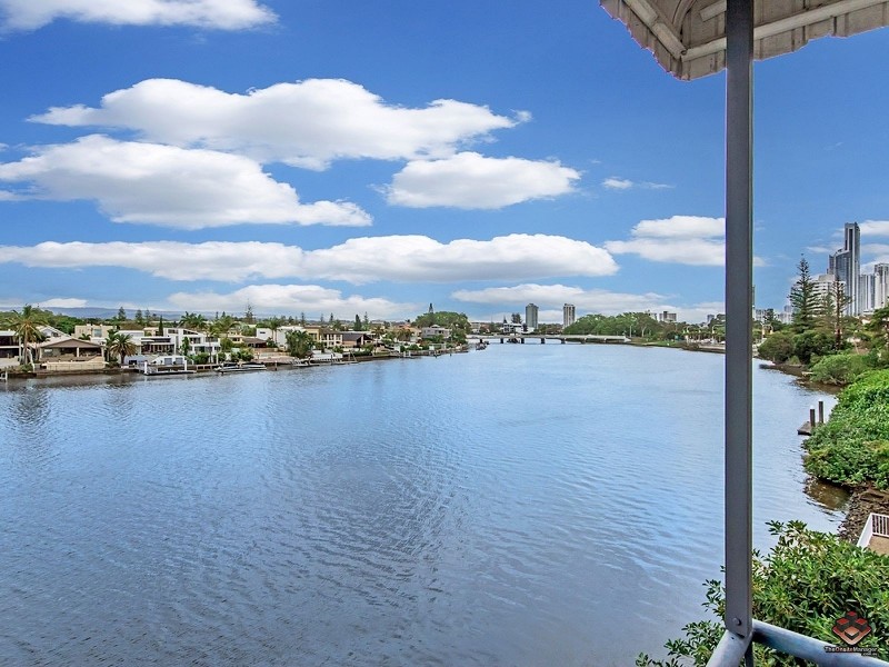 9/2930 Gold Coast Highway, Surfers Paradise QLD 4217