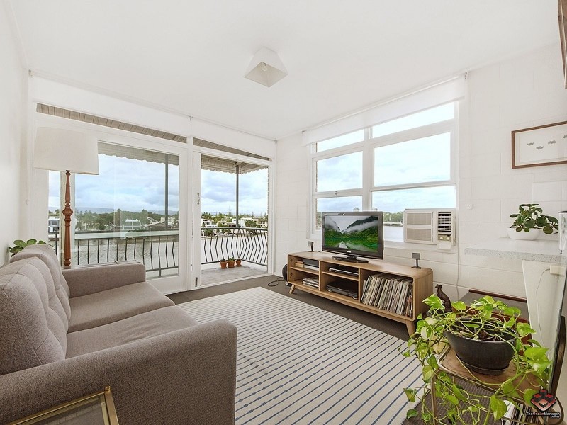 9/2930 Gold Coast Highway, Surfers Paradise QLD 4217