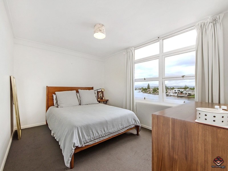 9/2930 Gold Coast Highway, Surfers Paradise QLD 4217