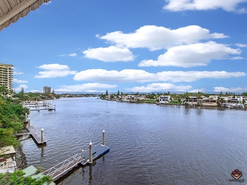 9/2930 Gold Coast Highway, Surfers Paradise QLD 4217