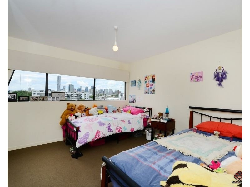 YL6/8 Musgrave Street, West End QLD 4101