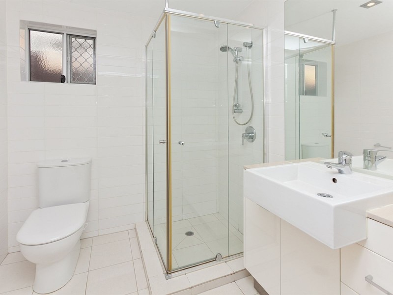 27 Store Street, Albion QLD 4010