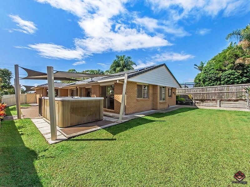 277 Benowa Road, Benowa QLD 4217