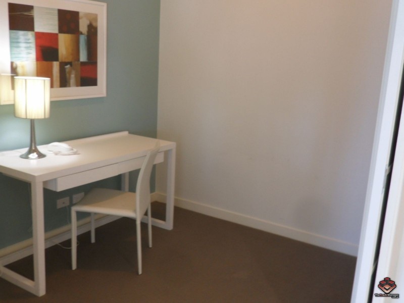 430 Marine Parade, Biggera Waters QLD 4216