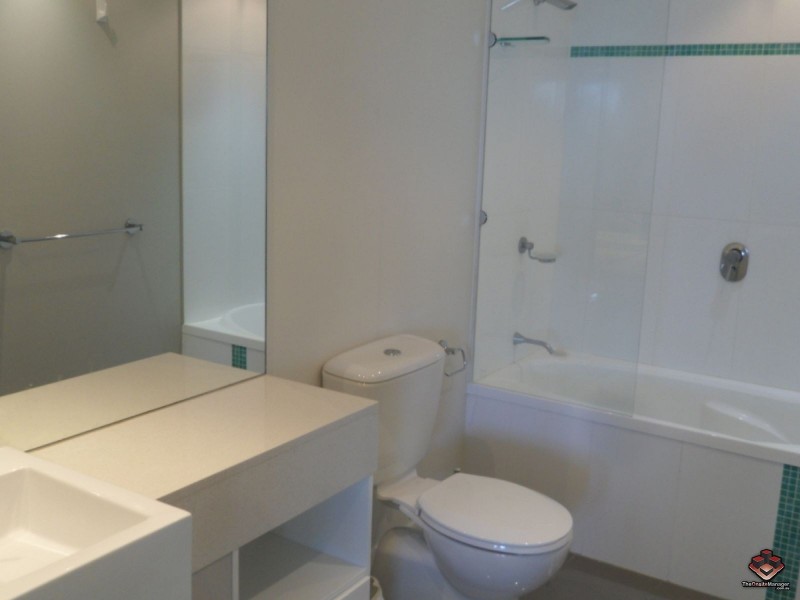 430 Marine Parade, Biggera Waters QLD 4216