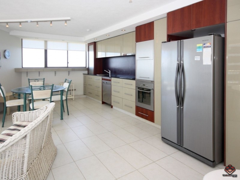 9 Bayview Street, Runaway Bay QLD 4216