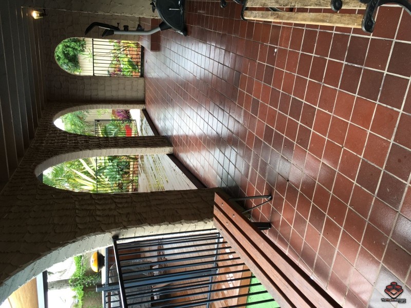 42 Markeri Street, Mermaid Waters QLD 4218