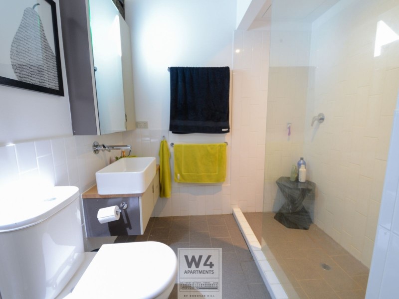 U106C/8 Skyring Terrace, Teneriffe QLD 4005