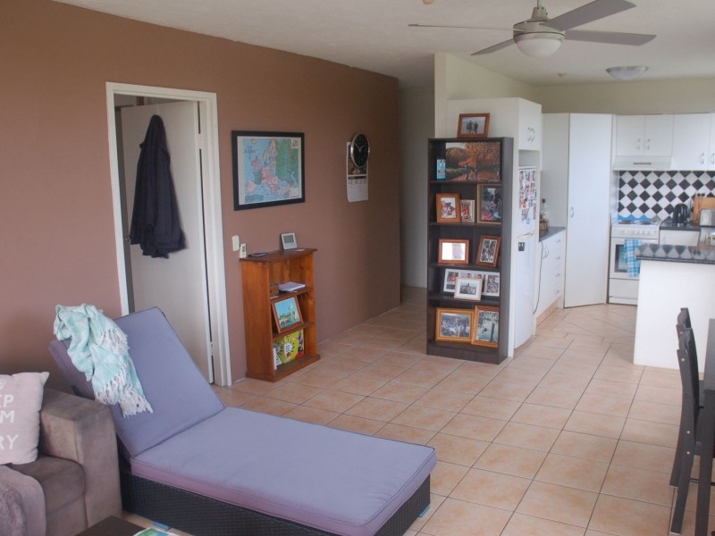 11 Fairway Drive, Clear Island Waters QLD 4226