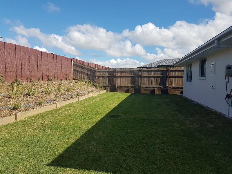 28 O`Connell Parade, Urraween QLD 4655