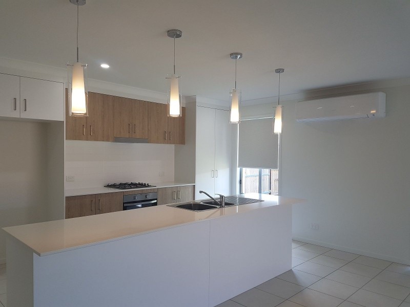 28 O`Connell Parade, Urraween QLD 4655