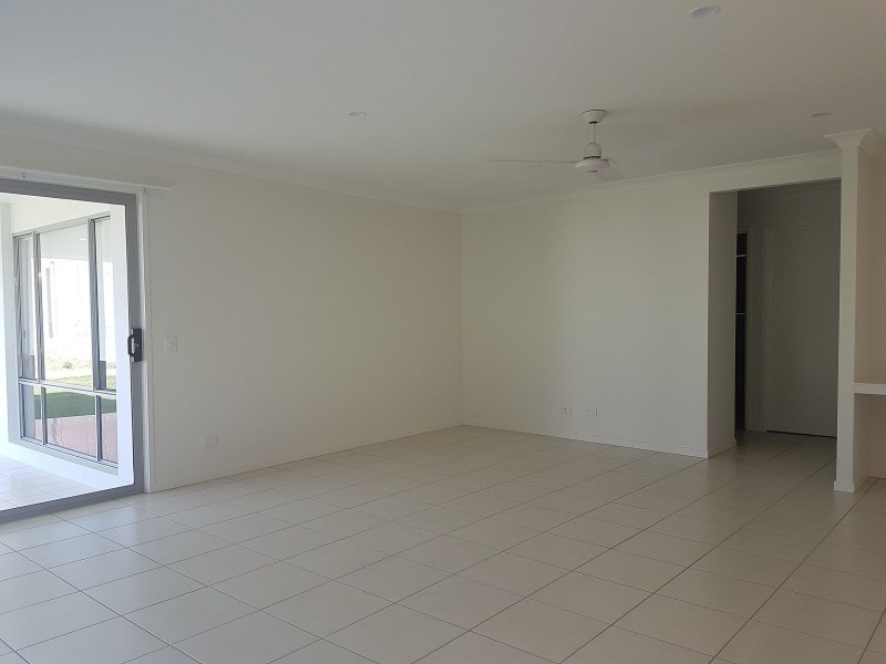 28 O`Connell Parade, Urraween QLD 4655