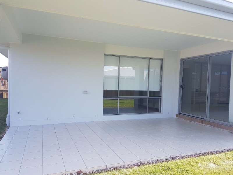28 O`Connell Parade, Urraween QLD 4655