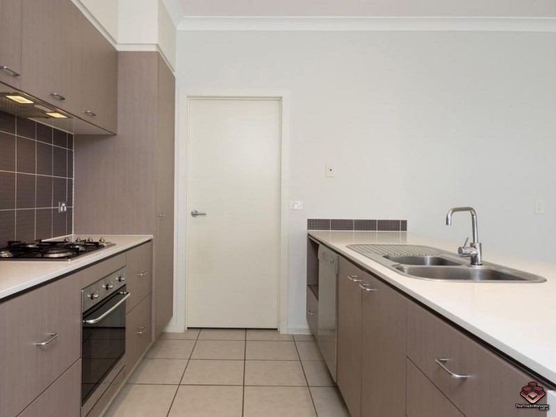 16 Surbiton Court, Carindale QLD 4152