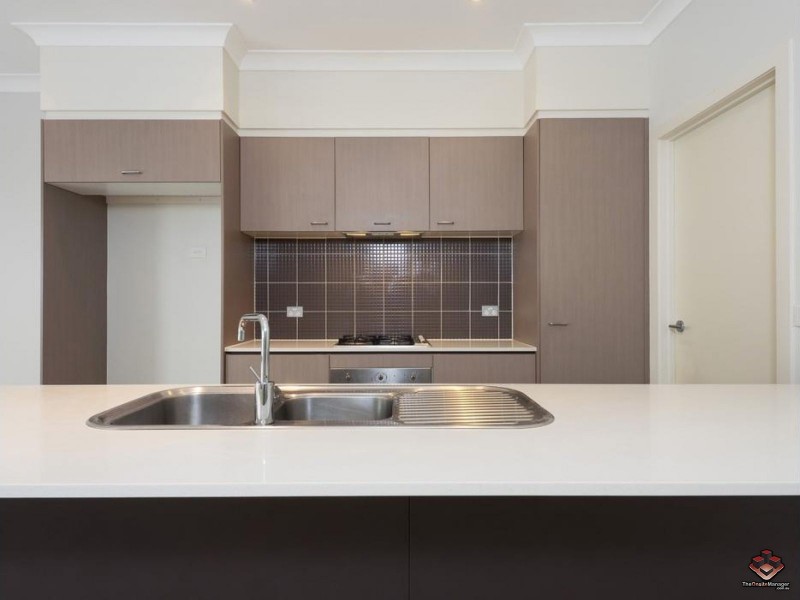 16 Surbiton Court, Carindale QLD 4152