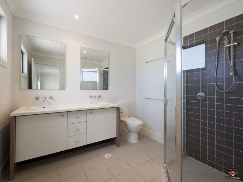 16 Surbiton Court, Carindale QLD 4152