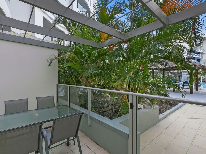 11/569 Charlton Esplanade, Urangan QLD 4655