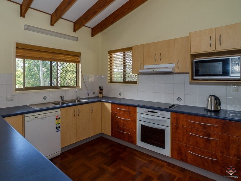 Point Vernon QLD 4655