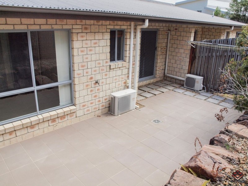 19 Carina Peak Drive, Varsity Lakes QLD 4227