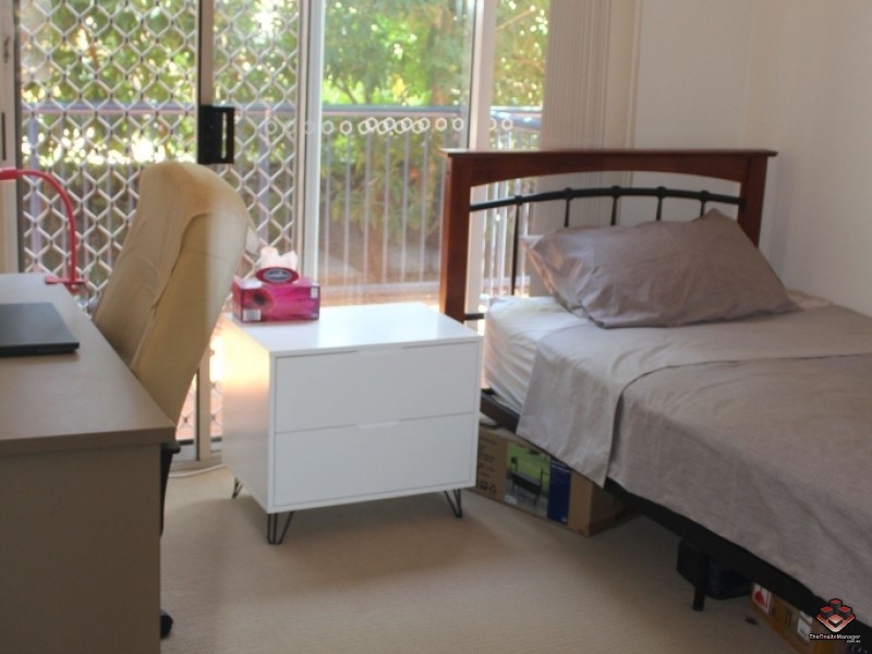 522 Marine Parade, Biggera Waters QLD 4216