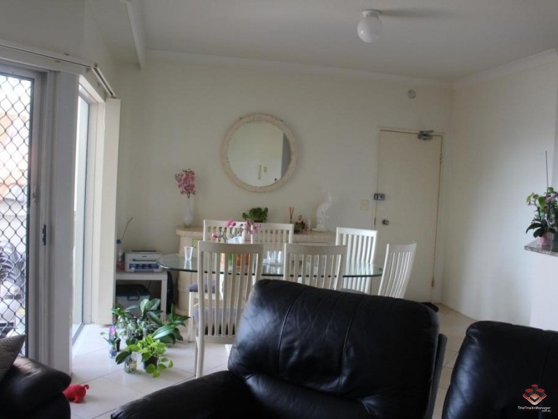 522 Marine Parade, Biggera Waters QLD 4216