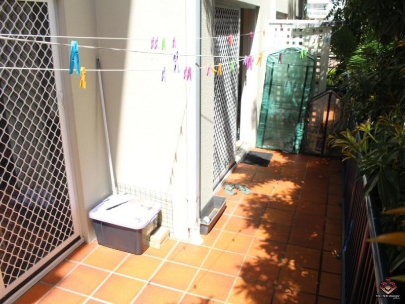 522 Marine Parade, Biggera Waters QLD 4216