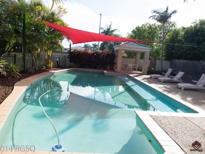 8 Peter Court, Sunnybank Hills QLD 4109