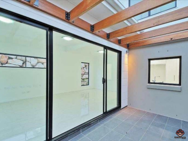 18/819 Creek Road, Carindale QLD 4152