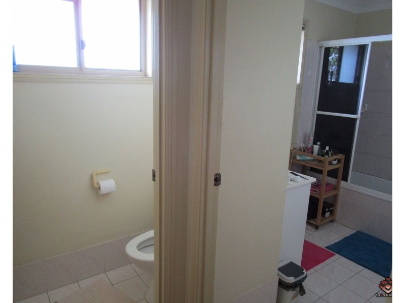 10 Diamond Street, Slacks Creek QLD 4127