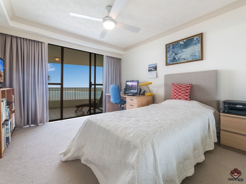 7 Oatland Esplanade, Runaway Bay QLD 4216
