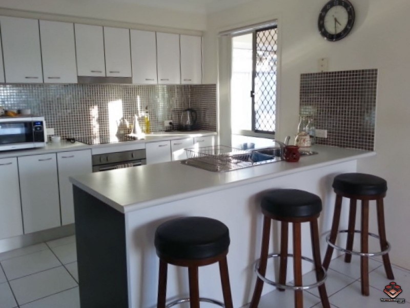 130 Jutland Street, Oxley QLD 4075