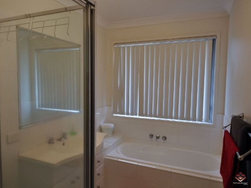 130 Jutland Street, Oxley QLD 4075