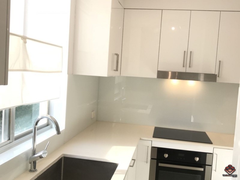 19 Beaconsfield Street, Highgate Hill QLD 4101