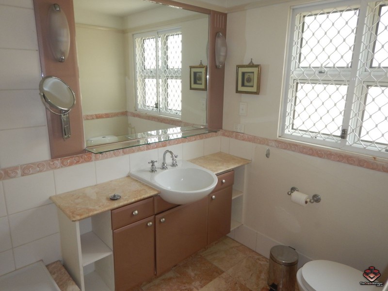 73 Spence Street, Cairns City QLD 4870