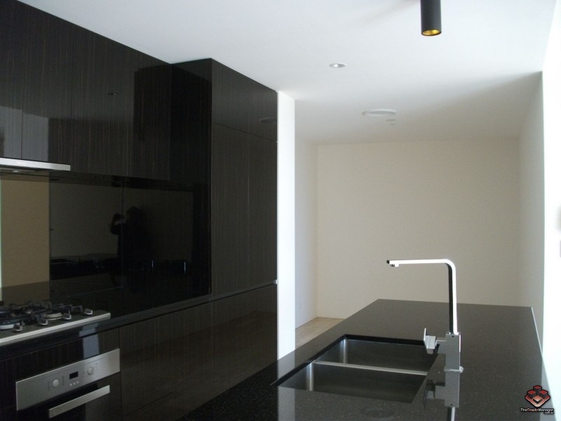 1 Marina Drive, Benowa QLD 4217