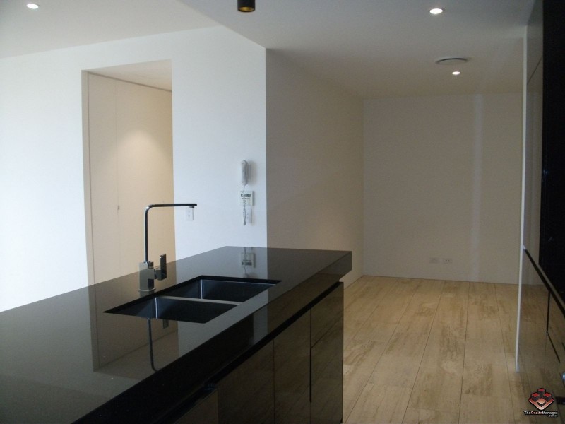 1 Marina Drive, Benowa QLD 4217