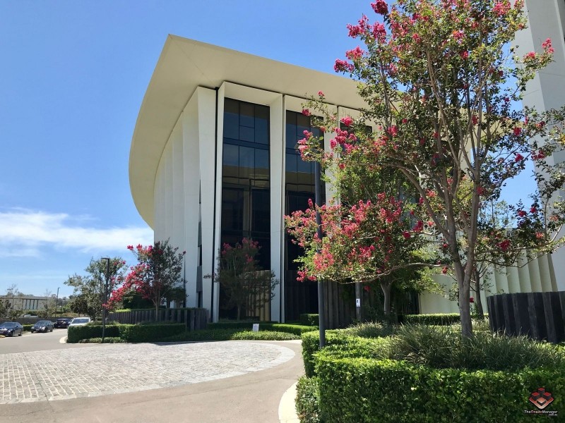 1 Marina Drive, Benowa QLD 4217