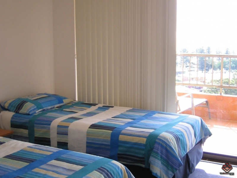 29 Hill Avenue, Burleigh Heads QLD 4220