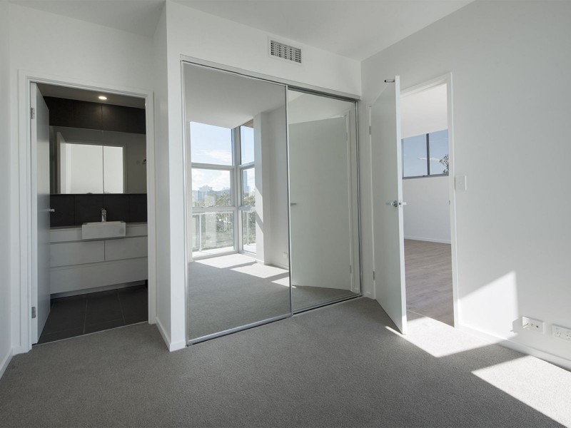 93 Baines Street, Kangaroo Point QLD 4169