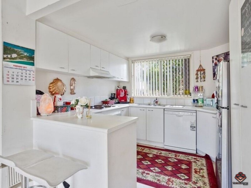 3 Arundel Drive, Arundel QLD 4214