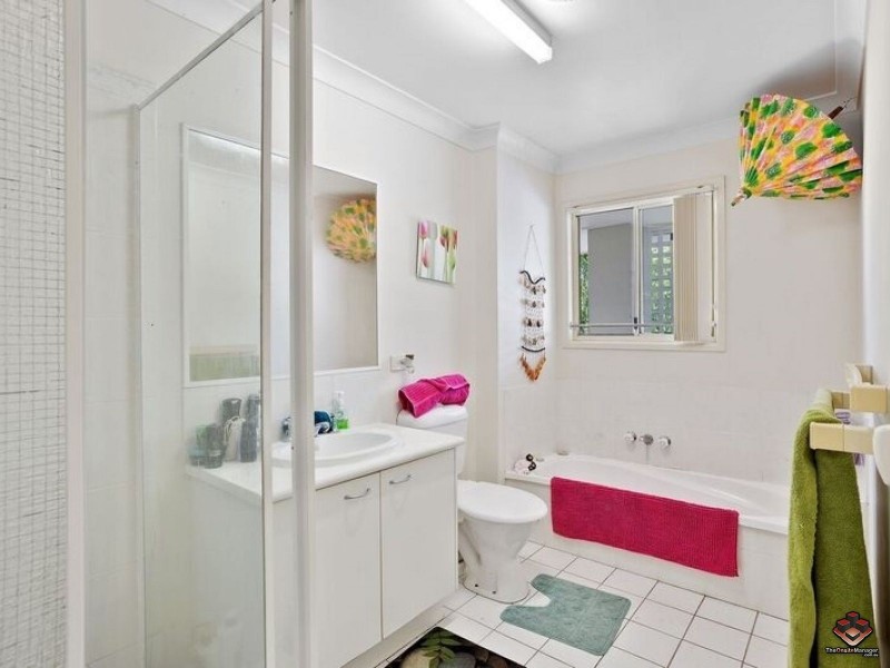 3 Arundel Drive, Arundel QLD 4214