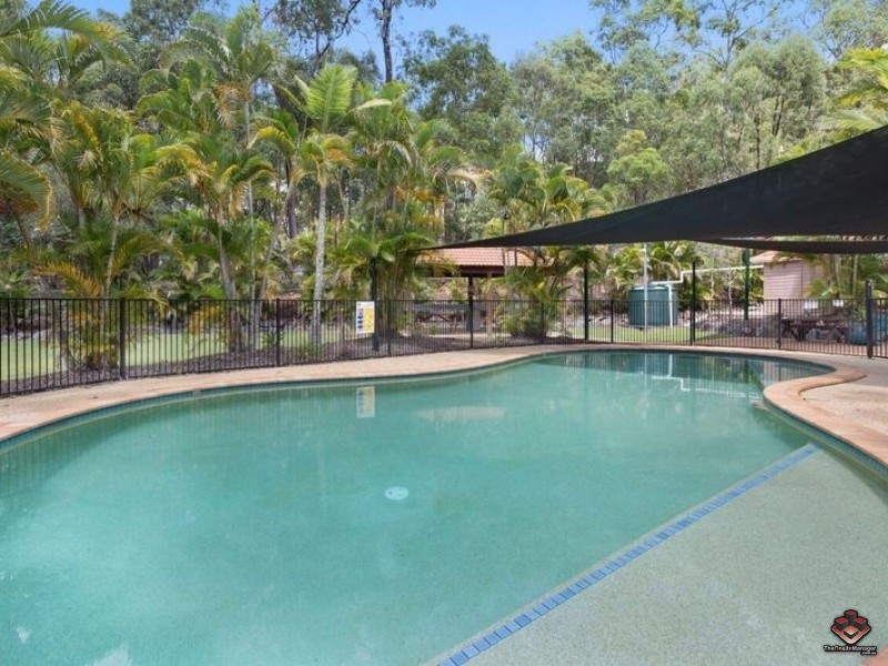 3 Arundel Drive, Arundel QLD 4214
