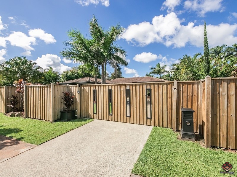 15 Studio Drive, Oxenford QLD 4210